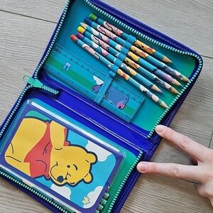 Vintage Disney Winnie The‎ Pooh Pencil, Marker & Agenda Zip Case Set